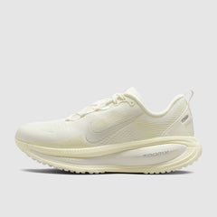 Nike Womens Vomero 18
