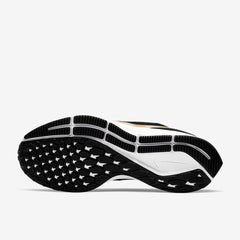 Nike Womens Air Zoom Pegasus 36 - Black/Metallic Gold-University Red