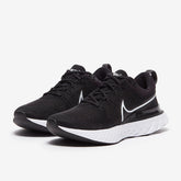 Nike Womens React Infinity Run Flyknit 2 - Black/White