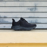 Mens HOKA Clifton 10 (Black/Black)