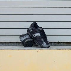 Saucony "Matrix" (Black/Metallic)