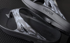 OOFOS Unisex OOriginal Sport Thong Sandal - Black Camo
