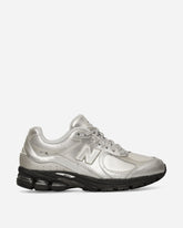 2002R Sneakers Silver Metallic
