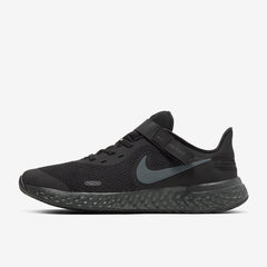 Nike Boys Revolution 5 Flyease -  