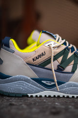 Mens Karhu Fusion XC (Silver Lining/Dark Forest)