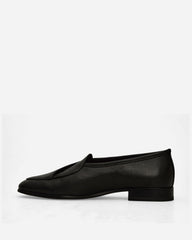 Shin Loafers Black